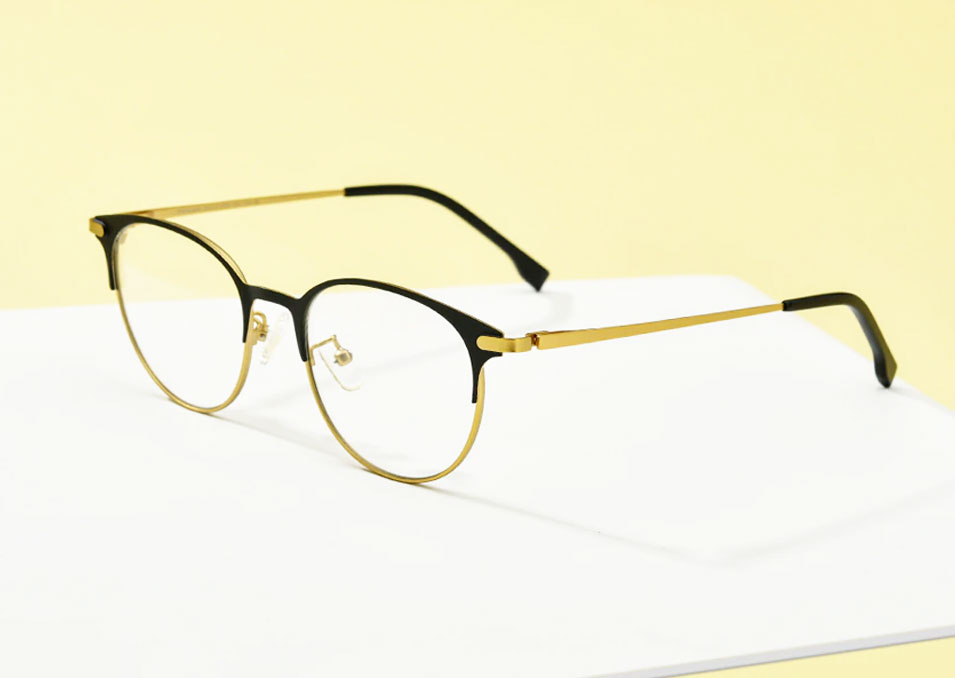 Two-tone titanium glasses