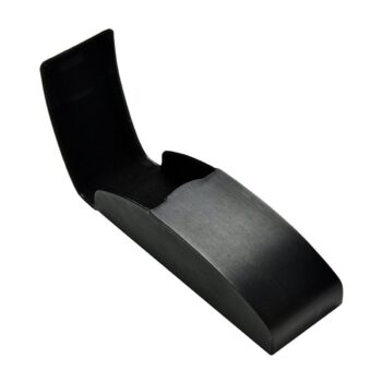 Magnetic closure glasses case
