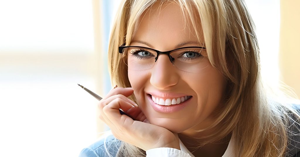 header How Should Browline Glasses Fit?