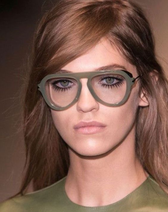 Styles-Best-Titanium-Eyeglass-Frames-for-Ladies
