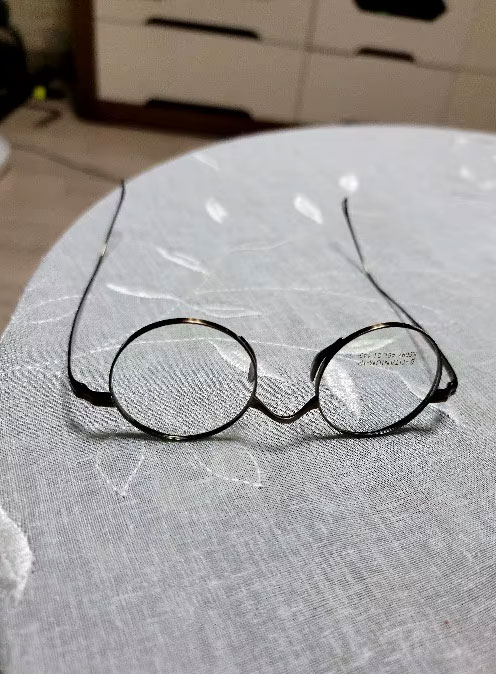 Photo from michael review of AZUMI Unisex 100% Titanium Oval Eyeglass Frames